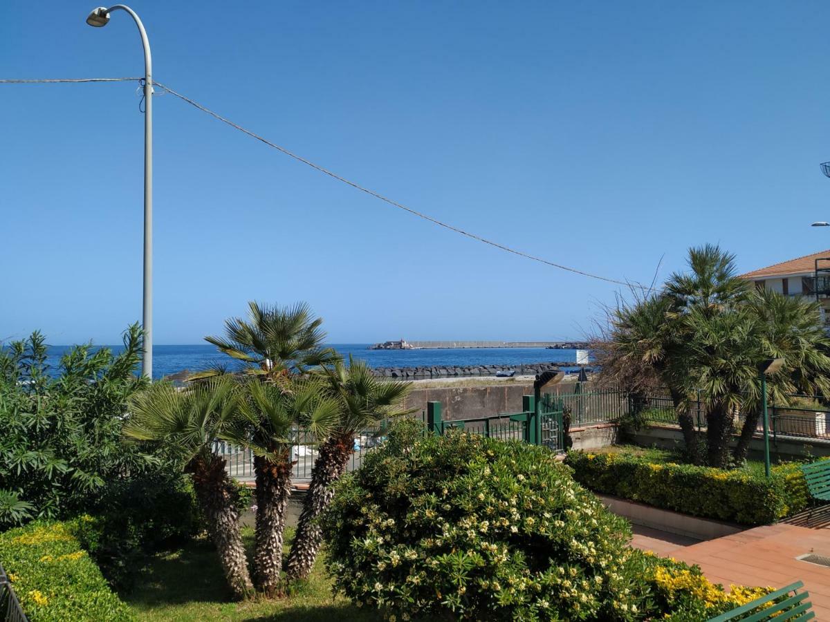 Al Giardino Sant'Anna Apartment Mascali Exterior photo